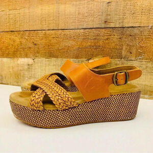 Very Volatile Wedged Sandals